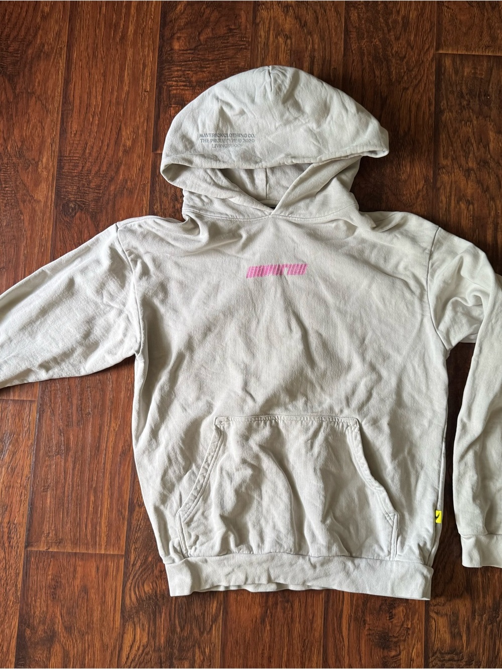 Maverick Light Beige Heavyweight Pullover Hoodie with Pink Logan Paul Womenโs M